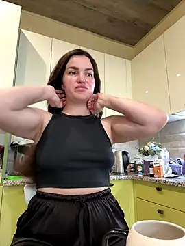 Karolina llove online show from October 19, 8:15 am