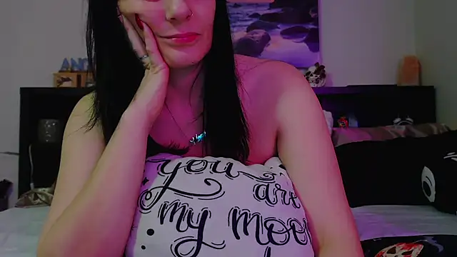 CrystalLakeXO online show from November 12, 7:09 am