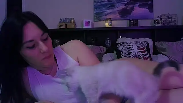 CrystalLakeXO online show from December 15, 5:23 am