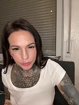 AileenInkOfficial online show from February 23, 8:11 pm