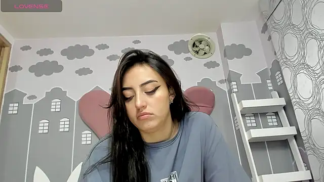 Snapshot of Lesly_sexy4u chatting on January 24, 10:41 pm Lesly sexy4u online show from January 24, 10:41 pm