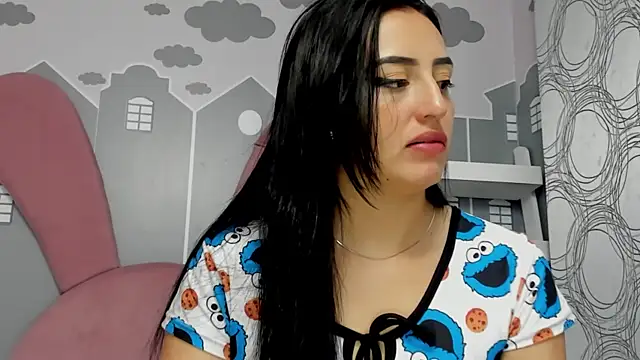 Snapshot of Lesly_sexy4u chatting on March 20, 4:07 am Lesly sexy4u online show from March 20, 4:07 am