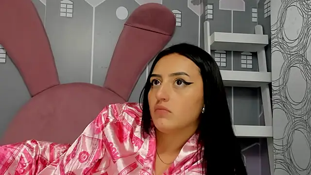 Snapshot of Lesly_sexy4u chatting on March 21, 7:00 am Lesly sexy4u online show from March 21, 7:00 am