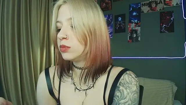 arielabradberry online show from January 12, 2:22 pm