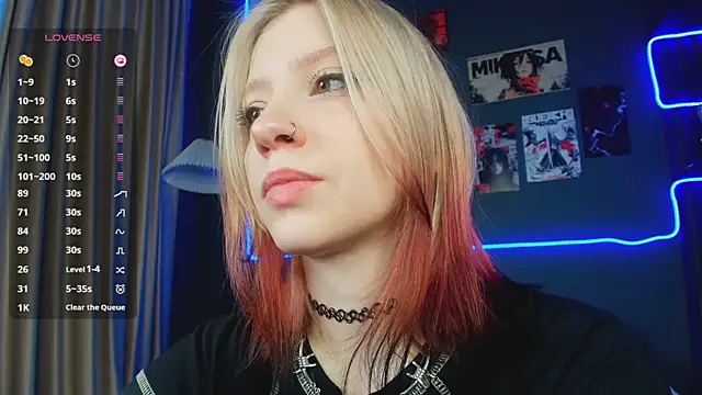 arielabradberry online show from March 26, 2:44 pm