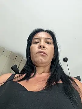 Snapshot of Angel_Perv chatting on February 3, 11:04 am Angel Perv online show from February 3, 11:04 am