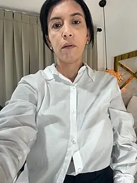 Snapshot of Angel_Perv chatting on February 19, 11:06 am Angel Perv online show from February 19, 11:06 am