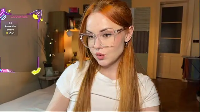 Snapshot of Sargonium999 chatting on October 9, 7:34 pm Sargonium999 online show from October 9, 7:34 pm