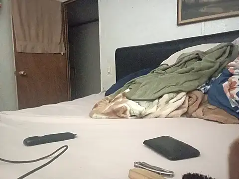 Xoc8  online show from December 5, 3:59 am