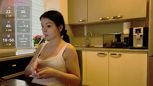 Snapshot of alisoncassie chatting on March 25, 5:46 am alisoncassie online show from March 25, 5:46 am