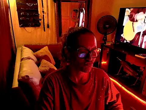 Snapshot of SelenaHouston chatting on February 20, 5:37 am SelenaHouston online show from February 20, 5:37 am