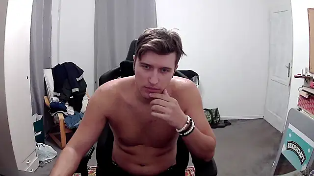 PKrisztian online show from October 2, 7:54 pm