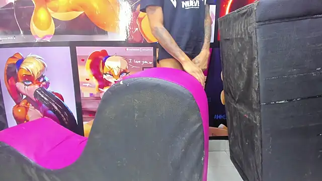 Snapshot of Grouphot_naugthy chatting on February 1, 3:39 pm Grouphot naugthy online show from February 1, 3:39 pm