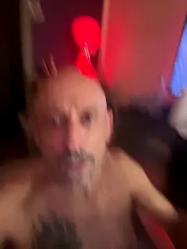 Snapshot of biportugaisparis chatting on October 23, 7:56 pm biportugaisparis online show from October 23, 7:56 pm