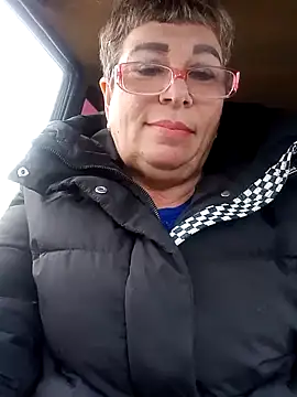 Lee Nell online show from December 4, 7:06 am