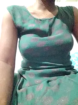 rituporna2004 online show from February 9, 2:10 pm