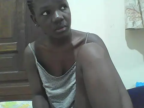 Snapshot of Ebony_Sweetcandy chatting on March 2, 5:31 pm Ebony Sweetcandy online show from March 2, 5:31 pm