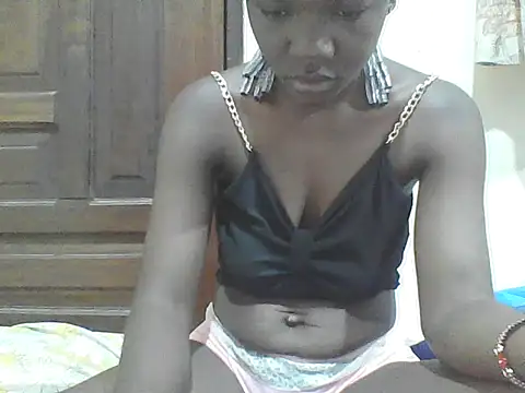 Snapshot of Ebony_Sweetcandy chatting on March 31, 5:13 pm Ebony Sweetcandy online show from March 31, 5:13 pm