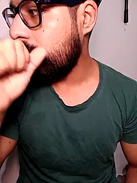 HombreS3n online show from October 26, 9:42 pm