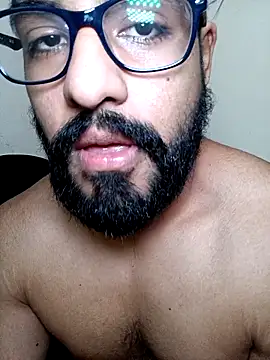 HombreS3n online show from November 2, 8:00 pm