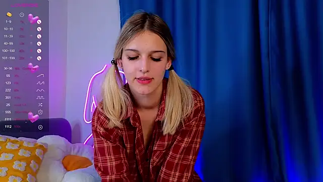 Snapshot of KimberliDean chatting on February 18, 2:06 pm KimberliDean online show from February 18, 2:06 pm