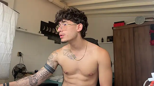 Kisan Smith online show from April 20, 4:54 pm