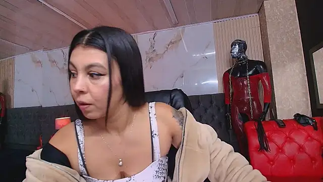 Juliet Nasty online show from June 18, 11:58 am