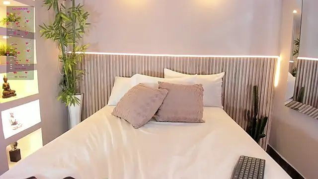 EmmilyCollson online show from October 12, 12:48 pm