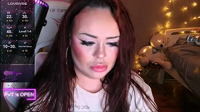 og maddison online show from September 9, 10:09 pm