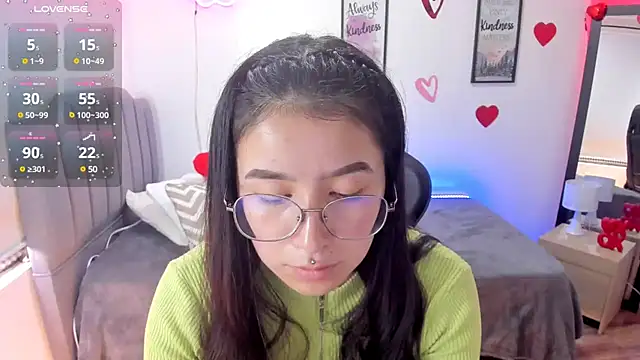 Amy joones online show from February 19, 4:44 pm