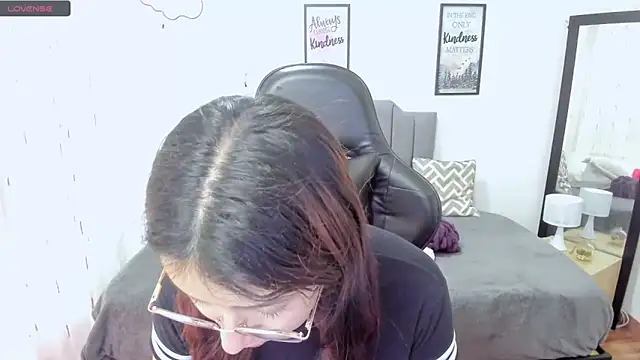 Amy joones online show from September 17, 11:56 am