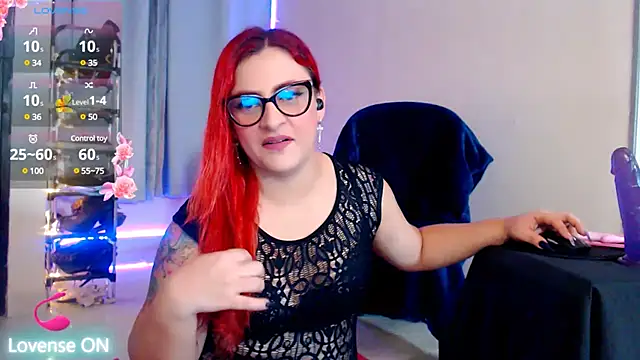 violetaredbitch online show from February 23, 4:07 am