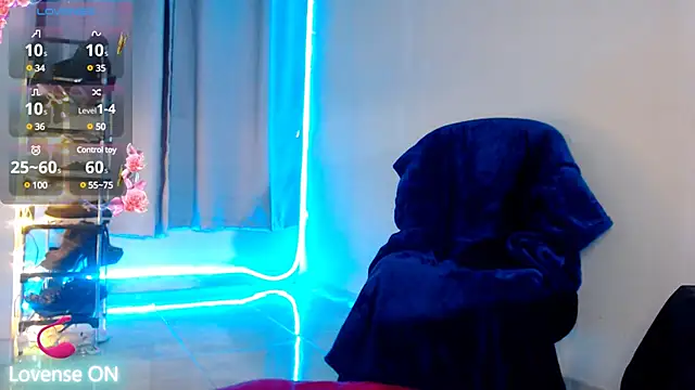 violetaredbitch online show from February 24, 7:11 am