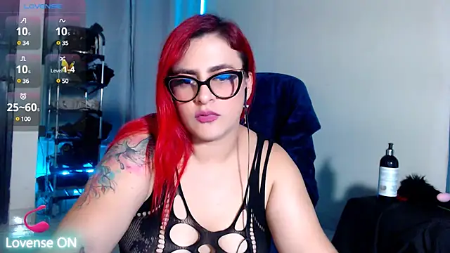 violetaredbitch online show from March 4, 6:58 am