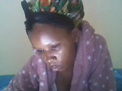 Snapshot of CharlotteDee chatting on November 19, 7:03 pm CharlotteDee online show from November 19, 7:03 pm