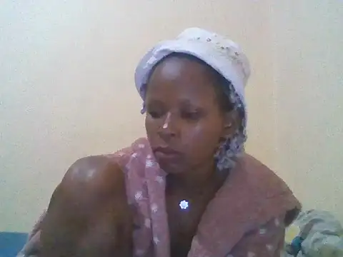 Snapshot of CharlotteDee chatting on November 27, 7:38 pm CharlotteDee online show from November 27, 7:38 pm