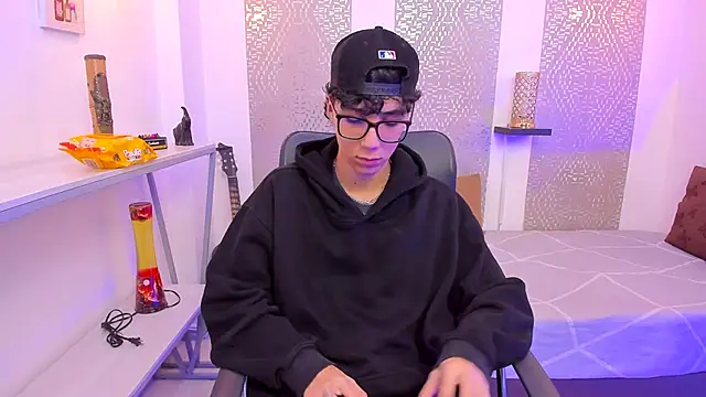 Nikolay Gregori online show from October 21, 4:57 am