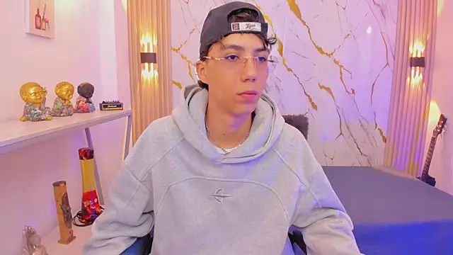 Nikolay Gregori online show from March 2, 4:58 am