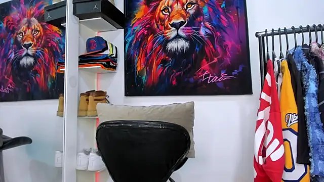 Snapshot of Pantera_black_21 chatting on October 19, 10:54 pm Pantera black 21 online show from October 19, 10:54 pm