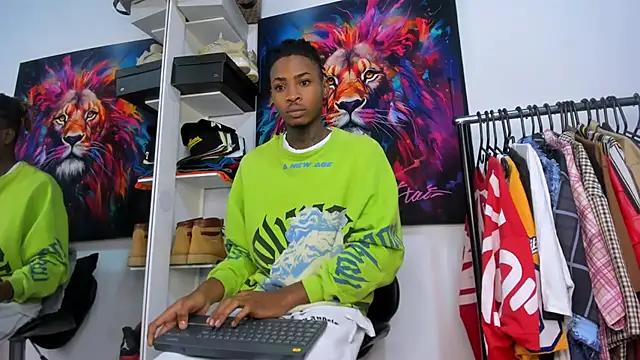 Snapshot of Pantera_black_21 chatting on October 23, 10:36 am Pantera black 21 online show from October 23, 10:36 am