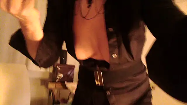 fragrance72 online show from January 11, 4:36 pm