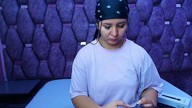 AlaSmith online show from January 14, 1:44 am