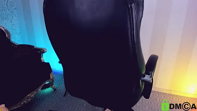 Snapshot of Haley_Gars chatting on December 8, 7:47 am Haley Gars online show from December 8, 7:47 am