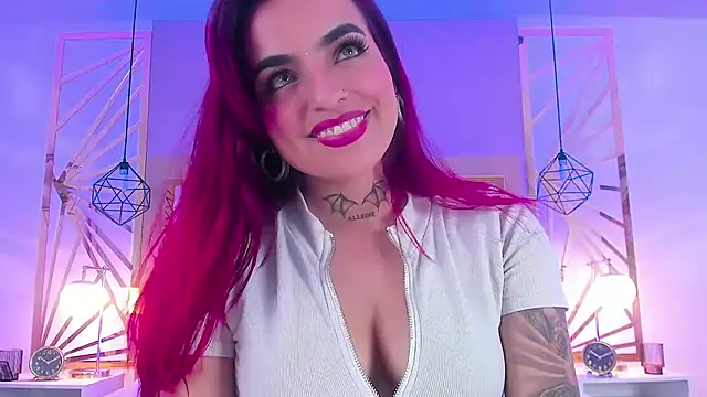 Snapshot of valeriee_millerr_ chatting on December 30, 6:27 pm valeriee millerr online show from December 30, 6:27 pm
