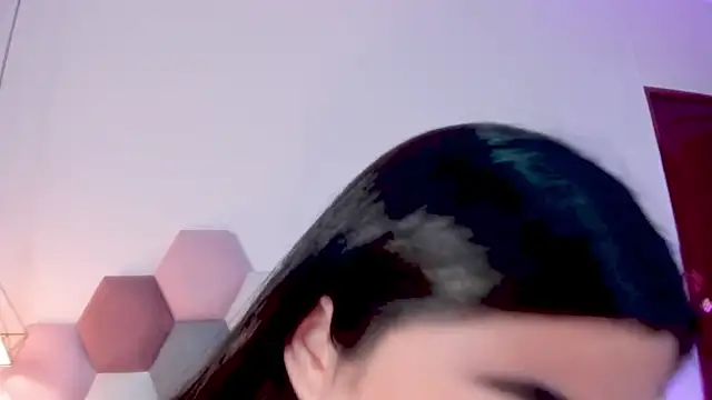 Snapshot of SiennaVidaal chatting on January 7, 9:14 pm SiennaVidaal online show from January 7, 9:14 pm