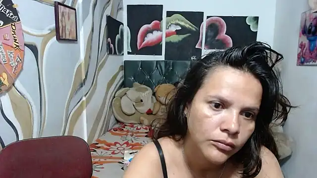 manzanahot9 online show from February 17, 8:33 am