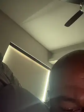 truckboyhtx online show from November 8, 3:45 pm