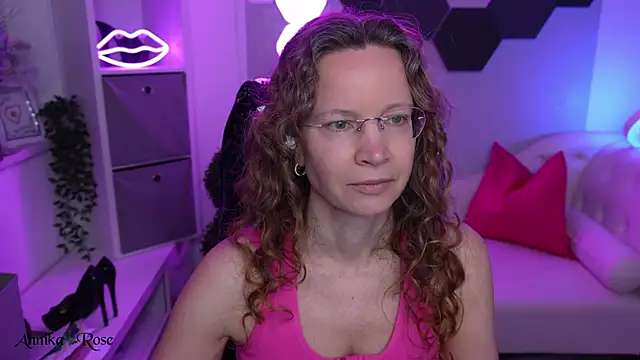 AnnikaRose online show from February 16, 7:26 am