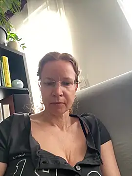 AnnikaRose online show from March 9, 6:50 am