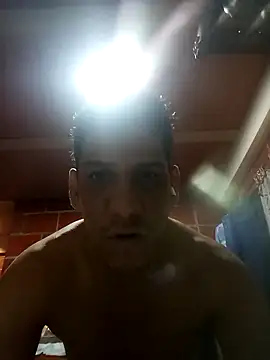 Snapshot of Elvergon3456 chatting on October 19, 6:47 am Elvergon3456 online show from October 19, 6:47 am